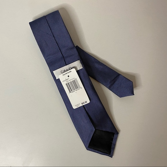 NWT Calvin Klein Navy Tie - Picture 2 of 2